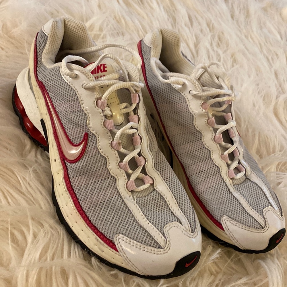 NIKE Reax running shoes